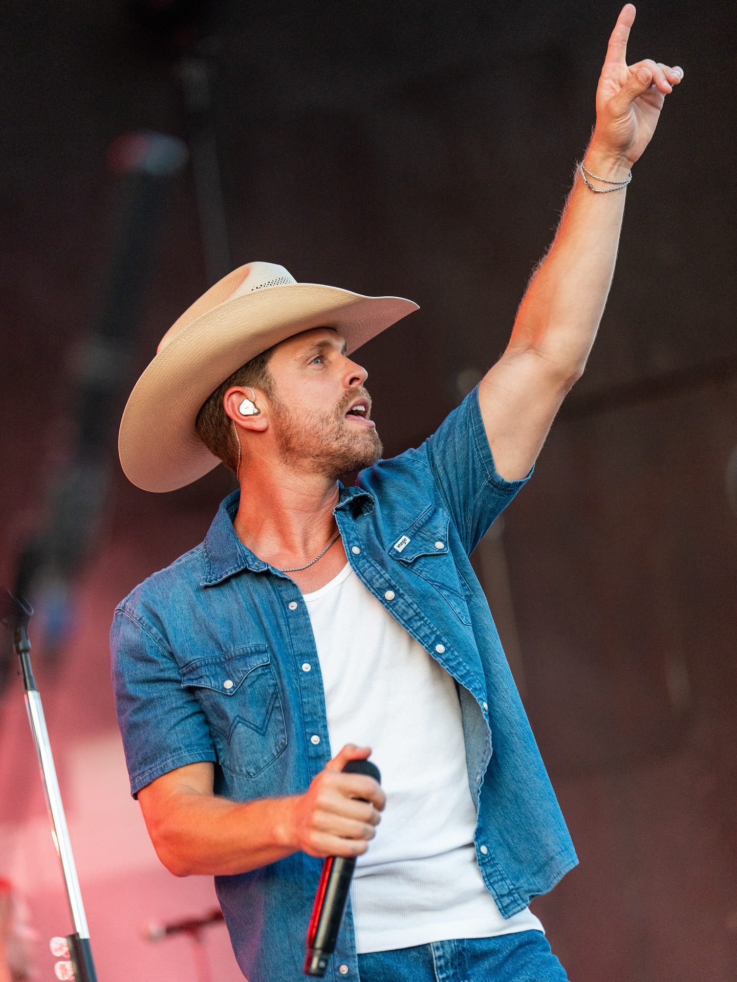 Dustin Lynch
